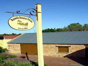 Reynella Horse Changing Station - Accommodation Main Beach 0