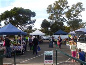 Riverland Farmers Market - Accommodation Main Beach 2