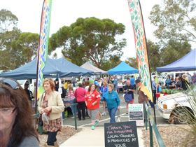 Riverland Farmers Market - Accommodation Main Beach 1