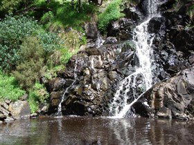 Ingalalla Waterfalls - Accommodation Main Beach 0