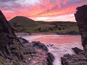 Blowhole Beach - Accommodation Main Beach 0