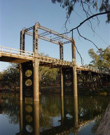 The Historic Barwon Bridge - Accommodation Main Beach 0