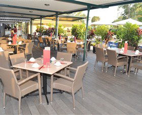 Loong Fong Seafood Restaurant - Accommodation Main Beach 0