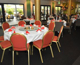 Loong Fong Seafood Restaurant - Accommodation Main Beach 1