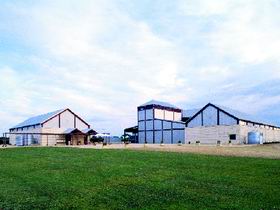 Penley Estate - Accommodation Main Beach 0
