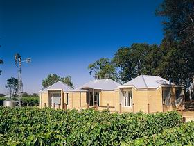 Coonawarra SA Accommodation Main Beach