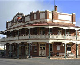 Royal Hotel Weethalle - Accommodation Main Beach 0