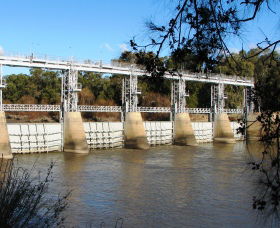 Gogeldrie Weir - Accommodation Main Beach 0