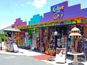 Colour Me Crazy - Accommodation Main Beach 0