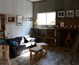 Splatter Gallery And Art Studio - Accommodation Main Beach 3