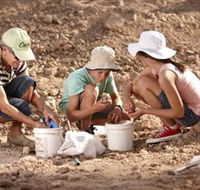 Mt Hay Gemstone Tourist Park - Accommodation Main Beach
