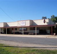 Brocklesby Hotel - Accommodation Main Beach