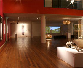 Wagga Wagga Art Gallery - Accommodation Main Beach 2