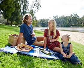 Wagga Beach - Accommodation Main Beach 0