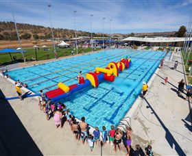 WAVES - Accommodation Main Beach 2