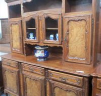 Pegasus Antiques - Accommodation Main Beach
