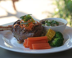 Gerry's @ The Commercial Hotel - Accommodation Main Beach 4
