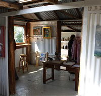 Tin Shed Gallery - Accommodation Main Beach