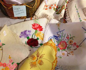 Mountain Blue Vintage Linen - Accommodation Main Beach 2