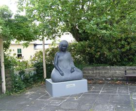 Peace Memorial - Accommodation Main Beach 1
