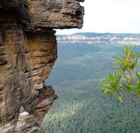 Three Sisters - Honeymoon Bridge - Accommodation Main Beach