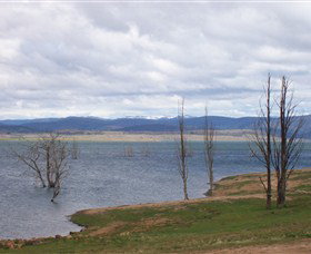 Lake Eucumbene - Accommodation Main Beach 0