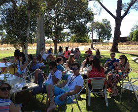 Ugly Duckling Wines - Accommodation Main Beach 2