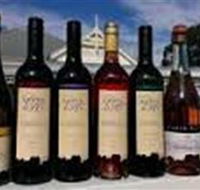 Camyr Allyn Winery - Accommodation Main Beach