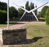 Southern Cloud Memorial - Accommodation Main Beach