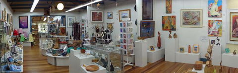 Ferry Park Gallery - Accommodation Main Beach 3