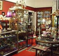 Nerilee Antiques - Accommodation Main Beach