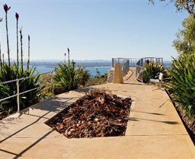 Gan Gan Hill Lookout - Accommodation Main Beach 1