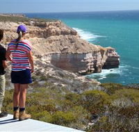 Coastal Cliffs - Accommodation Main Beach