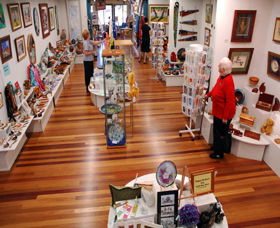 Ferry Park Gallery - Accommodation Main Beach 2