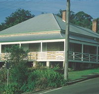 Maclean Stone Cottage and Bicentennial Museum - Accommodation Main Beach
