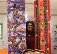Apma Creations Aboriginal Art Gallery and Gift shop - Accommodation Main Beach