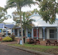 Laurieton Riverside Seafoods - Accommodation Main Beach