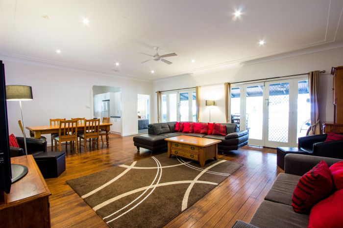 Anna Bay NSW Accommodation Main Beach