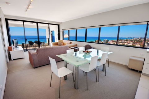 Ultra Broadbeach - Accommodation Main Beach 11