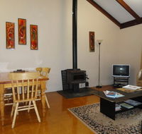 Tinglewood Cabins - Accommodation Main Beach