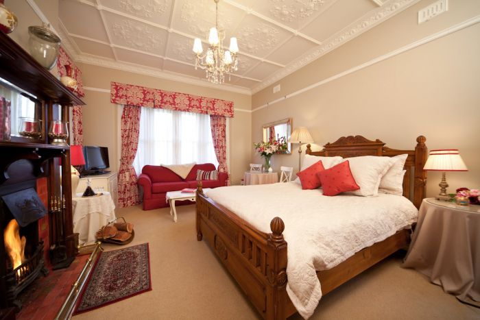  Accommodation Main Beach