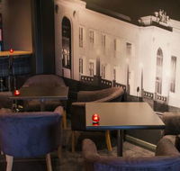 Polit Bar - Accommodation Main Beach