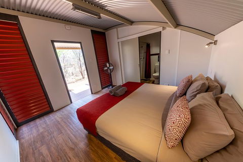Bungle Bungle Stay Over With Scenic Flights, Guided Walk, Accommodation & Meals - Accommodation Main Beach 3