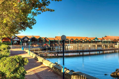 Half-Day Hillarys Marina Tour - Accommodation Main Beach 0