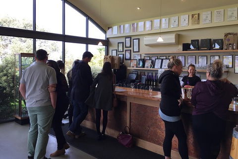 Regional Tastes - Wine & Beer Tour - Accommodation Main Beach 2