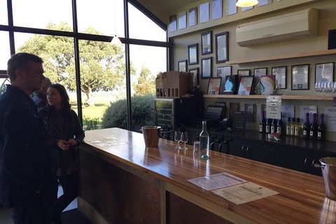 Regional Tastes - Wine & Beer Tour - Accommodation Main Beach 5