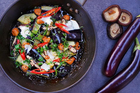 Ultimate Vegan Cooking Class 6 Hours - Accommodation Main Beach 1