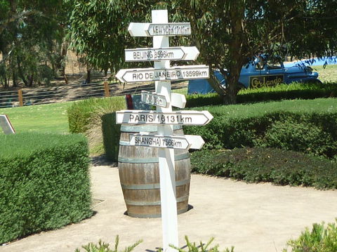 Adelaide Super Saver: Adelaide City Sightseeing Tour Plus Barossa Valley And Hahndorf Tour - Accommodation Main Beach 4