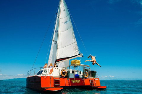 2-Night Whitsunday Islands All-Inclusive Sailing Tour From Airlie Beach - Accommodation Main Beach 11
