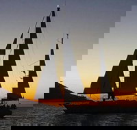 Magnetic Island Sunset Sail - Accommodation Main Beach